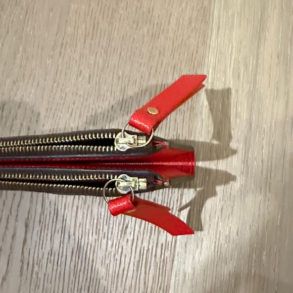 Louis Vuitton Monogram Women's Clutch - Picture 8 of 8